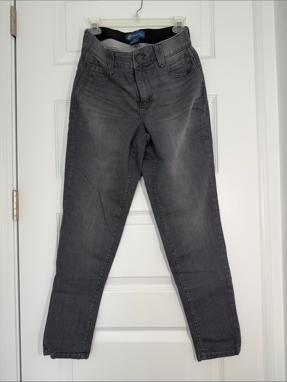 Democracy Women’s Gray Skinny Jeans